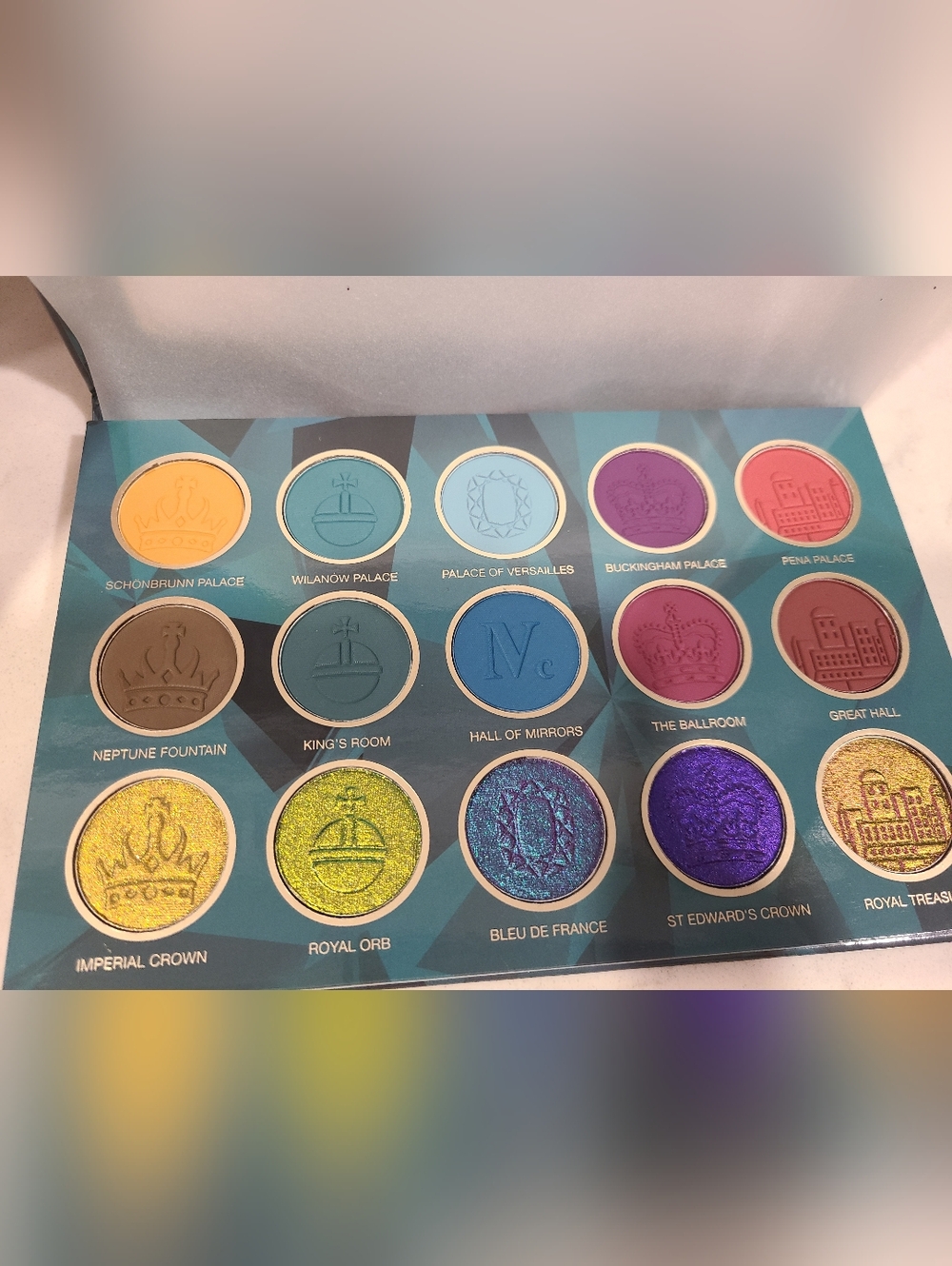 Nomad Royal Europe Eyeshadow Palette